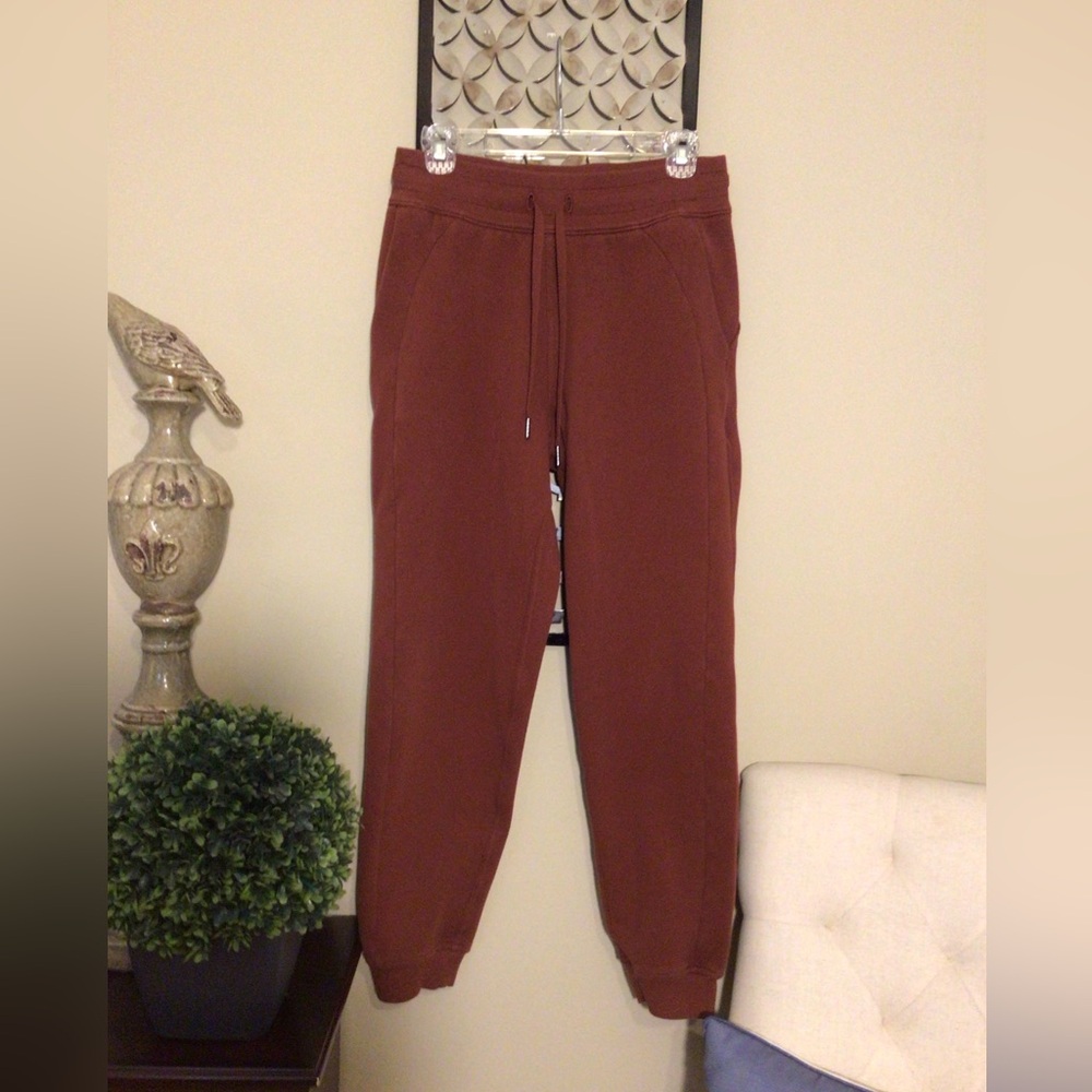 Lululemon Rust Jogger Sweatpants